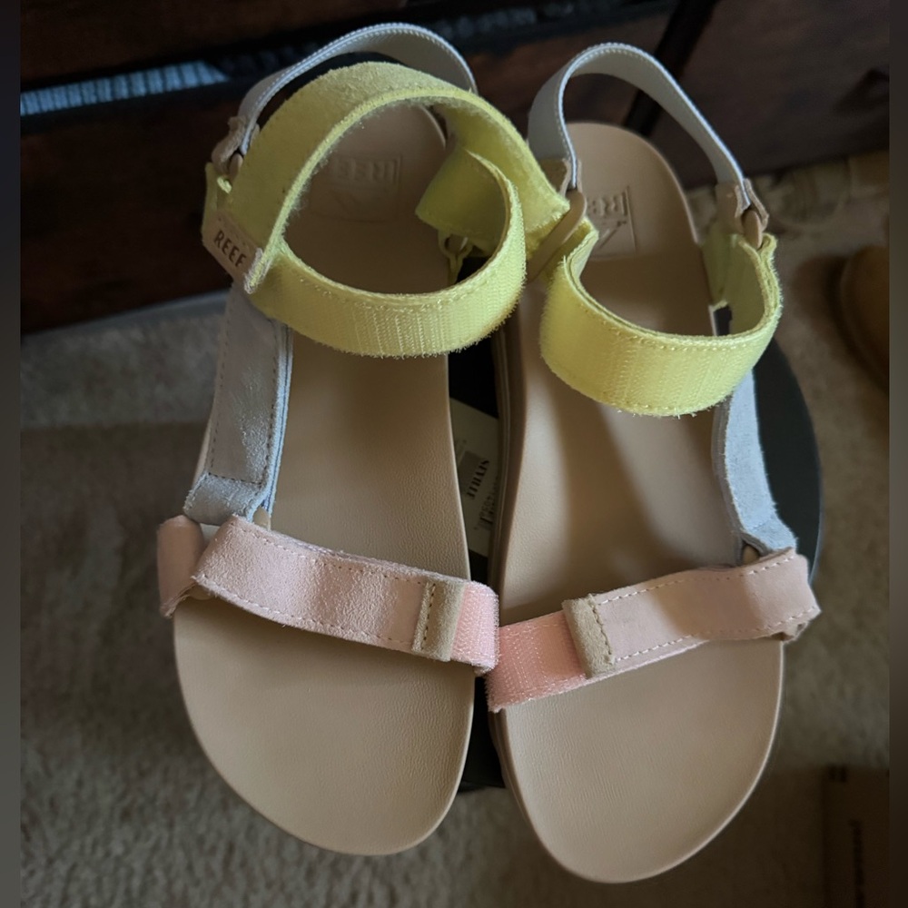 Reef Cushion Rem Hi Meringue Pastel Suede Adjustable Strap Sandals Women’s  7